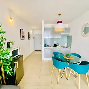 https://golden-wave.hotelsfuerteventura.org