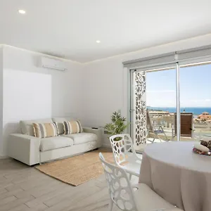 https://elekagua-renting.adeje-hotels.com